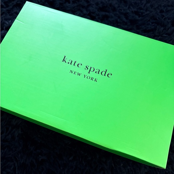 Kate Spade Nikki Deboss Print Action Sneakers (8) - NIB - Picture 6 of 7